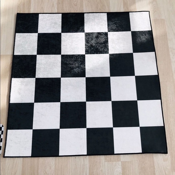 Checkered Rug - Picture 3 of 3